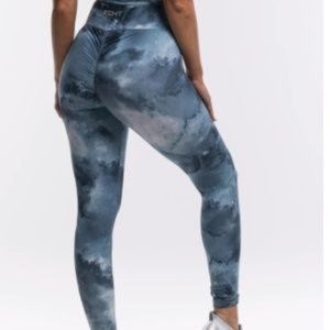 ECHT Scrunch Butt Blue and Gray never worn pants